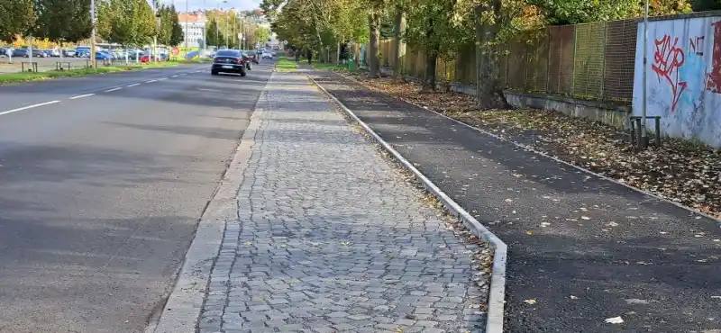Parkovací záliv Západní