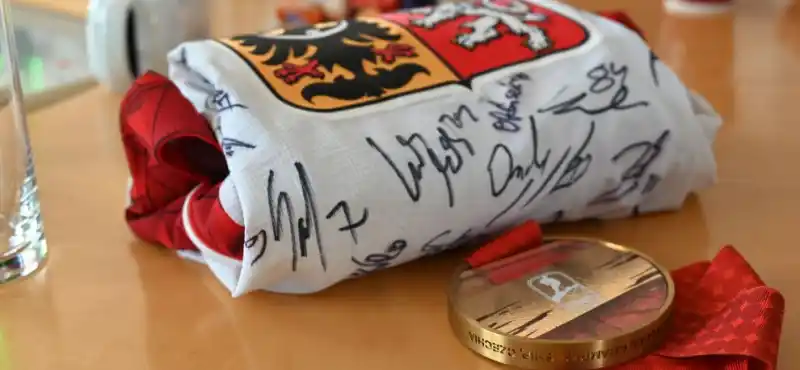 Hokejoví mistři světa u primátorky města