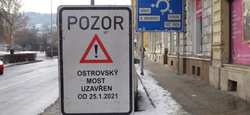 uzavírka Ostrovského mostu