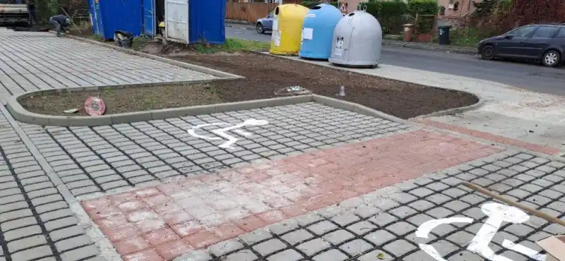 Parkoviště Dalovická