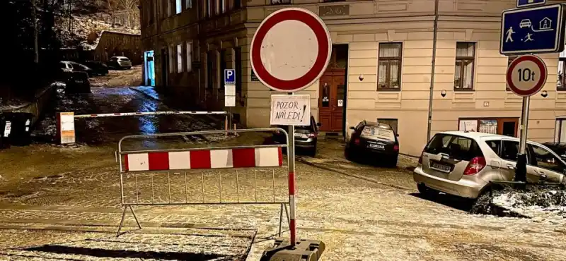 náledí_Moravská ulice