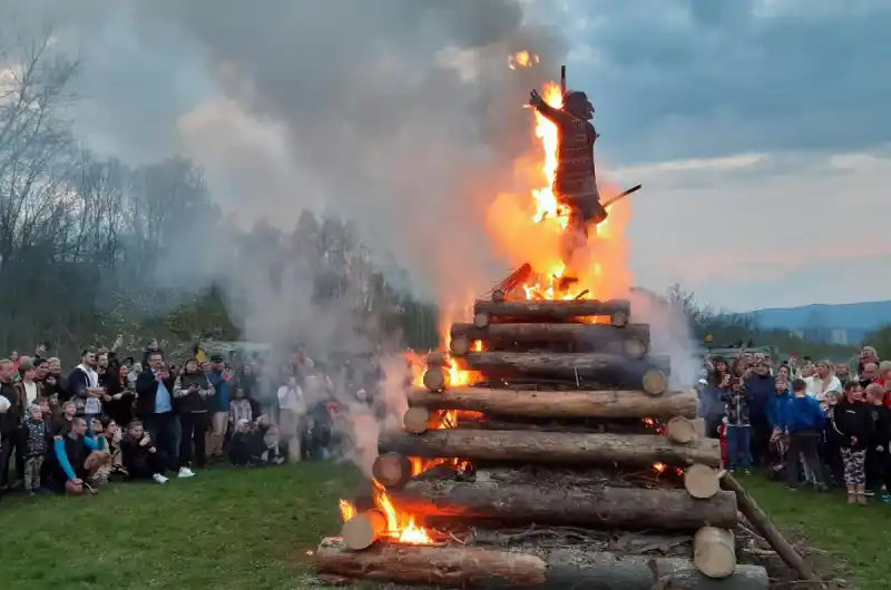 Pálení čarodějnic