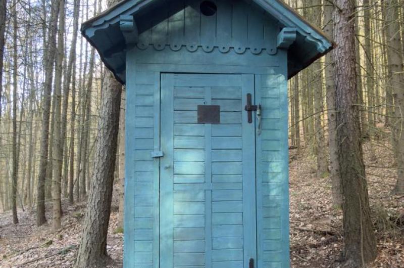 lesní toaleta po rekonstrukci