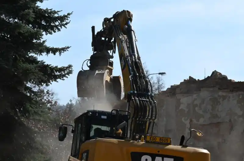 Demolice objektu ve staré vodárně