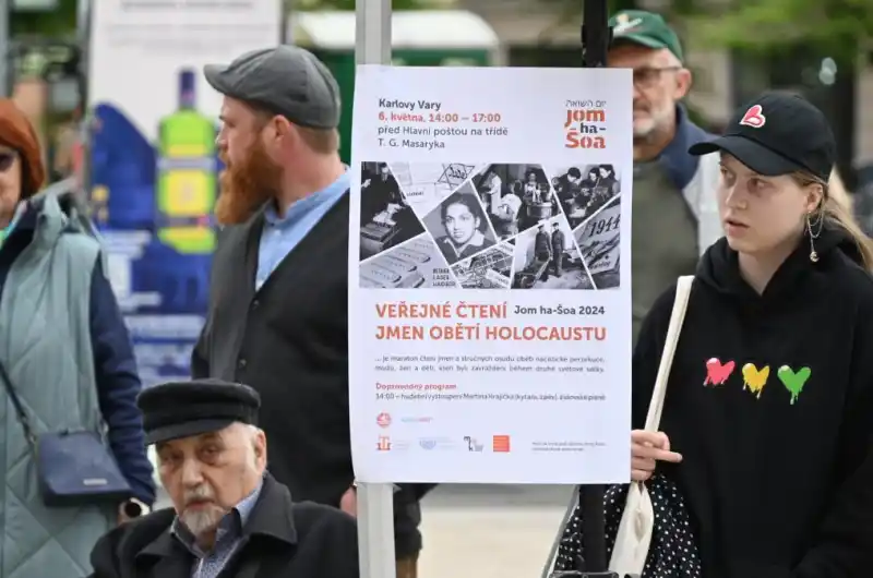 Veřejné čtení jmen obětí holocaustu