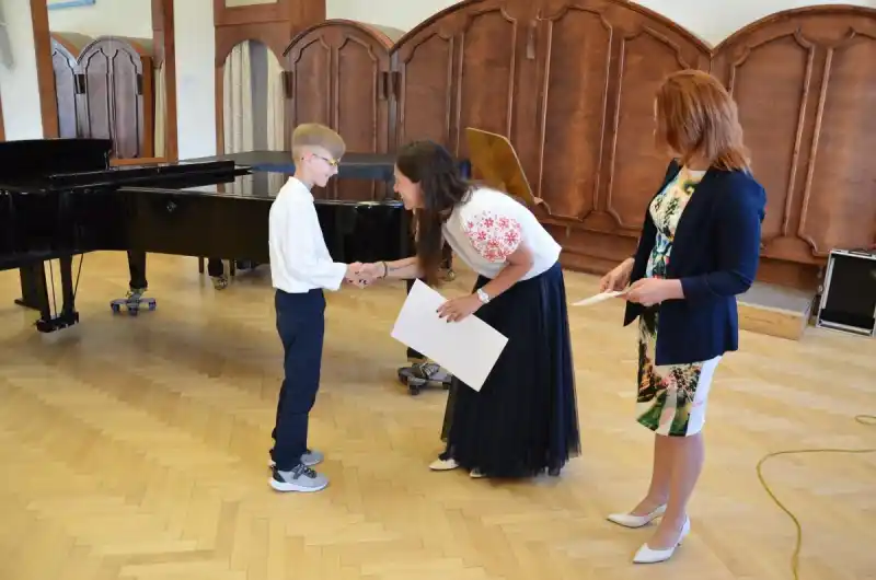 Ocenění nej žákům a pracovníkům škol_1