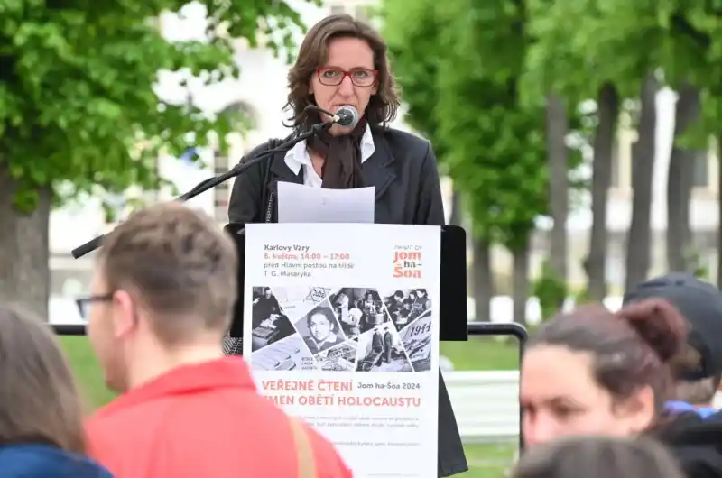 Veřejné čtení jmen obětí holocaustu