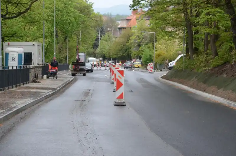Pohled Bezručovou ulicí směrem do centra