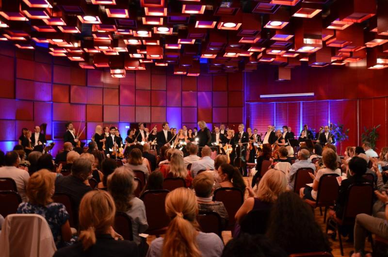 Charitativní koncert Vary hrají pro Moravu