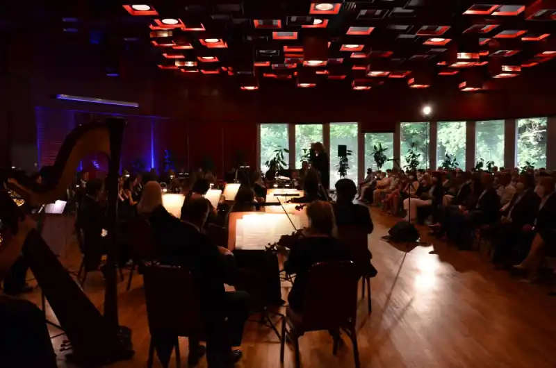 Charitativní koncert Vary hrají pro Moravu