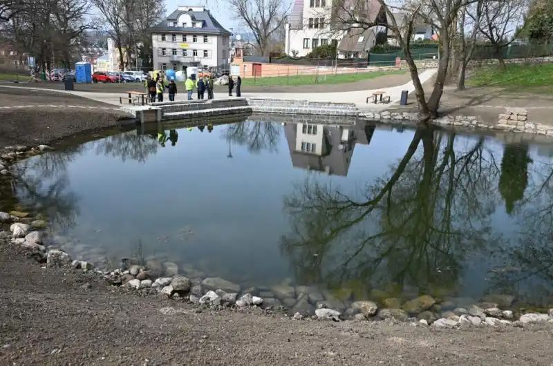 Rybníček Mozartova ulice Drahovice Karlovy Vary