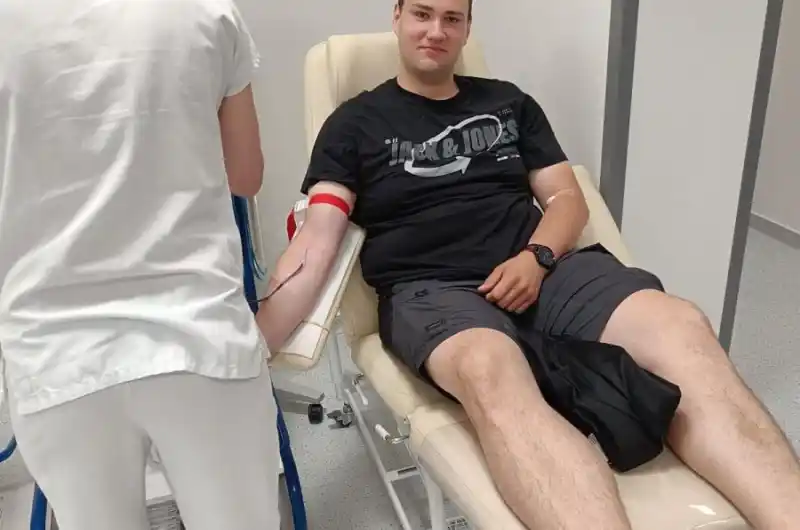 strážníci darovali krev