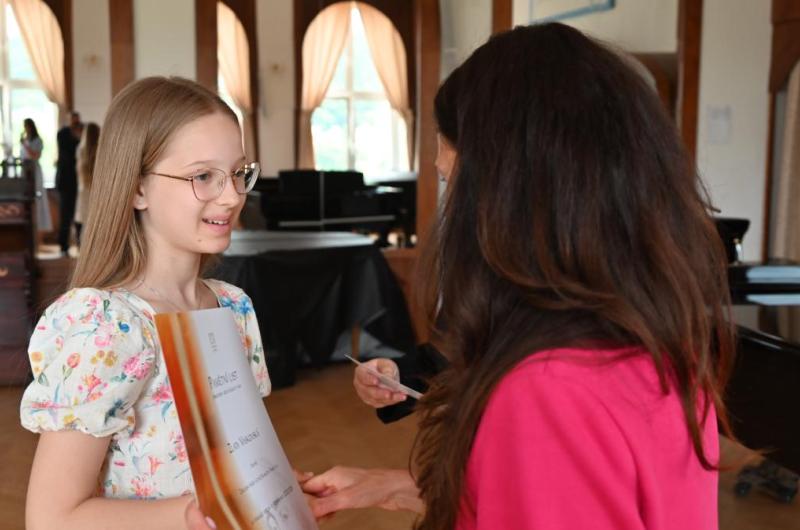 Nejúspěšnější žáci a pracovníci škol byli oceněni za příkladnou reprezentaci města