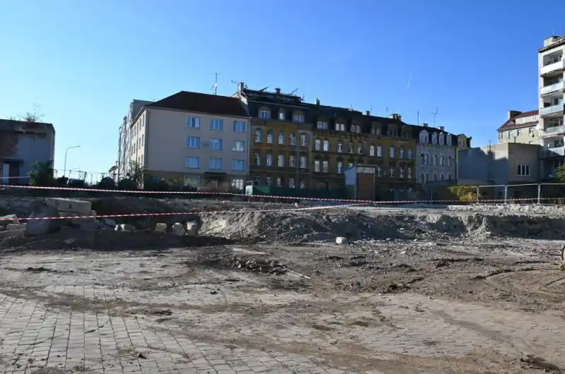 06 Staveniště