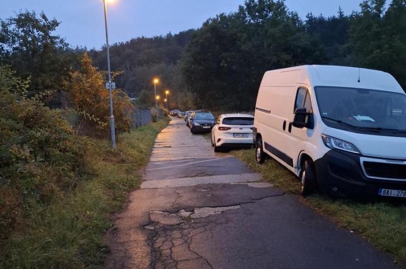 Parkování na trávě 