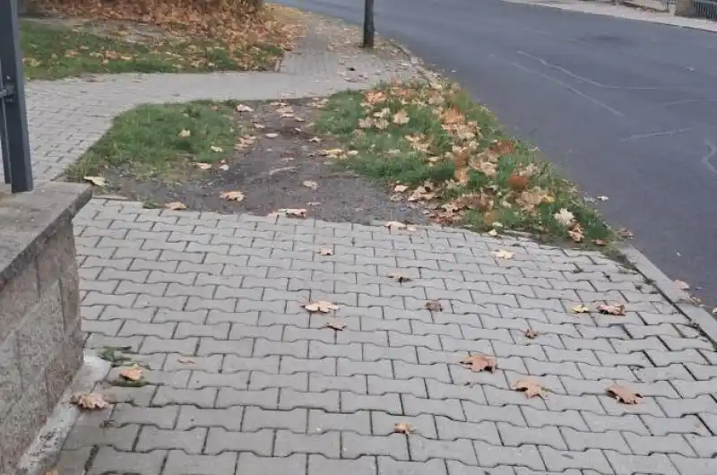 Dorovnat chodník 