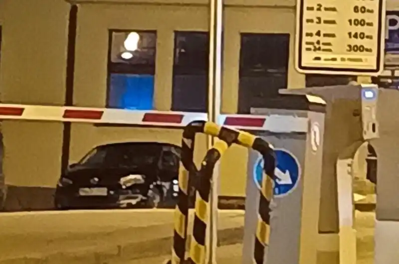 Q