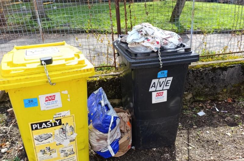 Popelnice na tříděný odpad