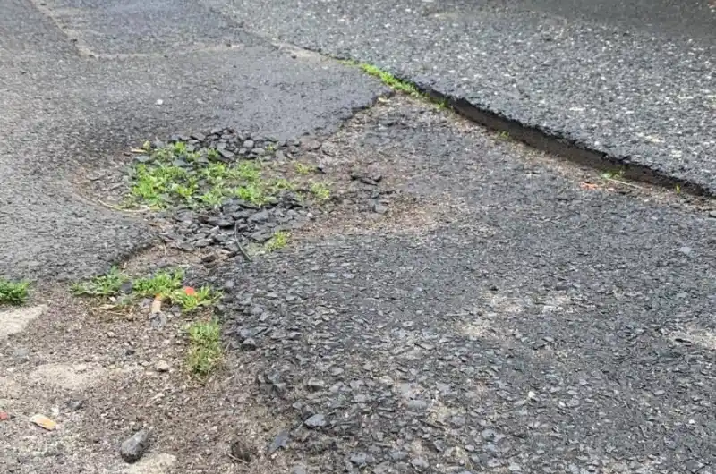 Dírá ideální na zvrknutí kotníku nebo proražení bočnice pneumatiky