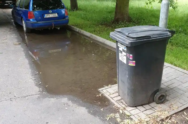 pruh je plný vody