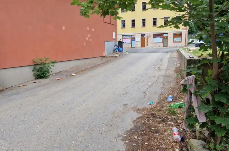 Příjezdová cesta