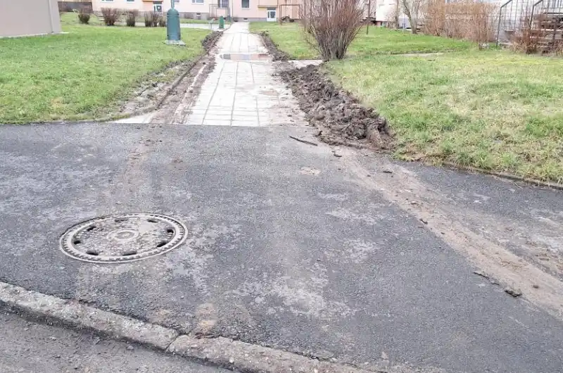 chodník