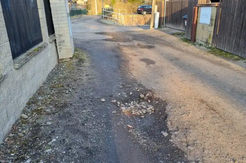 oprava díry svépomocí