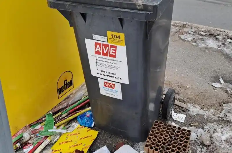 více než týden 