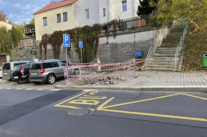 pravý chodník
