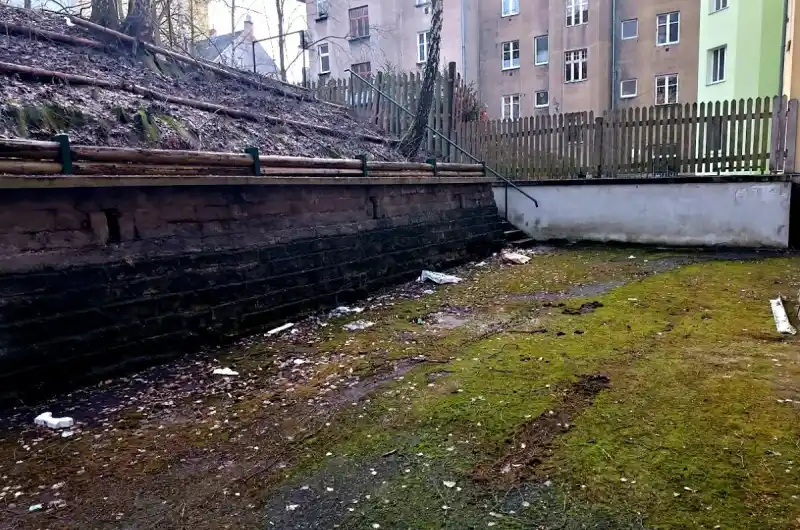 Dvůr za domem Majakovského č. 23