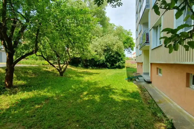 Přístup k zadnímu vchodu