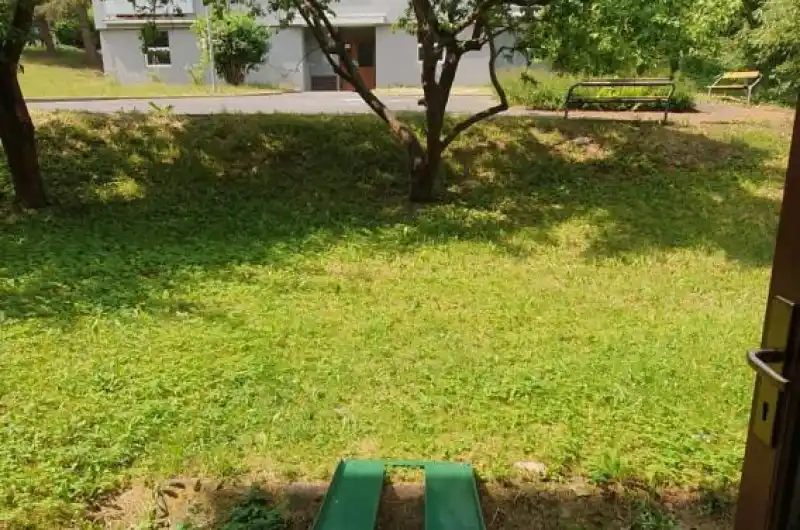 Přístup k zadnímu vchodu 