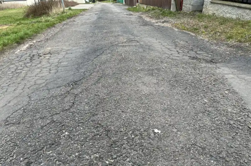 Stopy po kontaktu vozidel s vozovkou