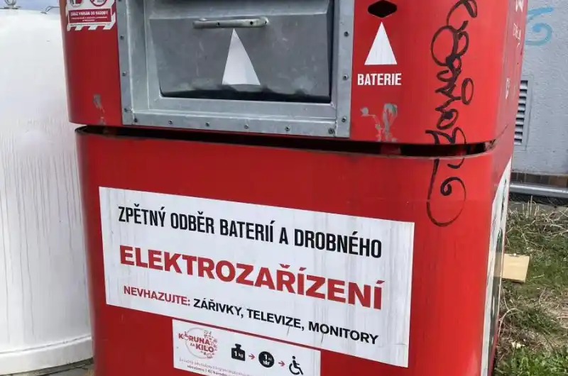 Nádoba na elektro