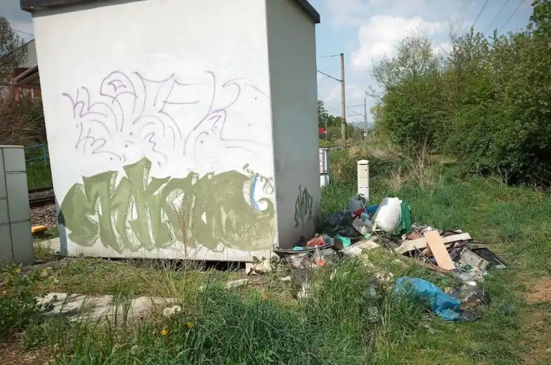 Skládka u přejezdu