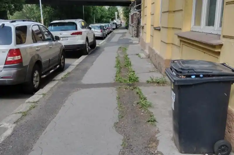 Chodník 2
