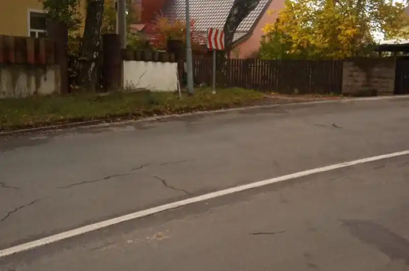 místo pro osazení zrcadla