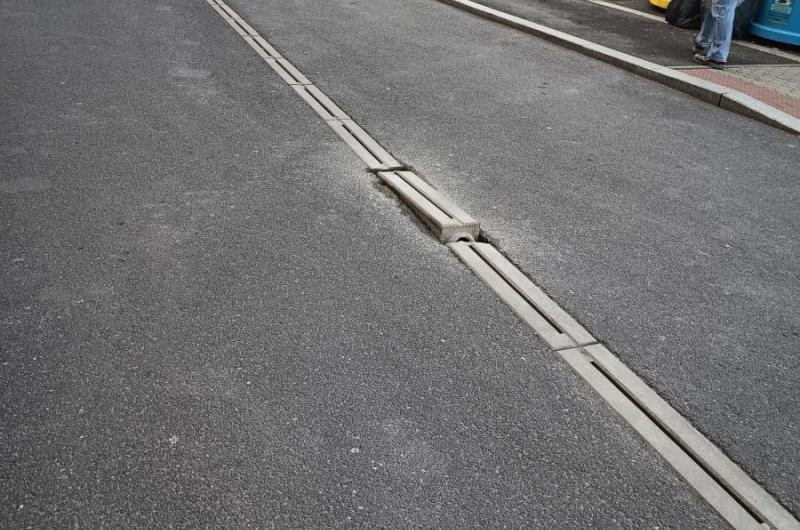 poškozené odvodnění  v Horově ulici