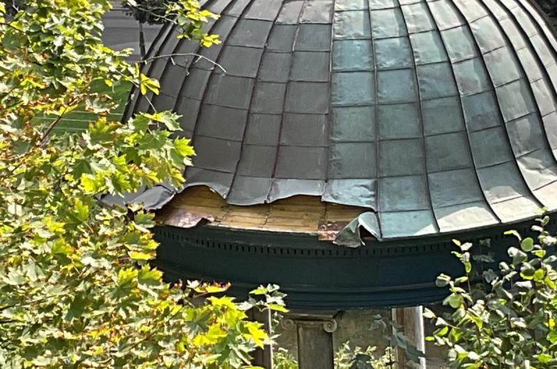 Střecha Doroteina altánu