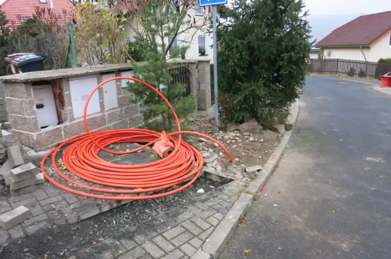 Parkoviště v Šípkové, obytná zóna. 2