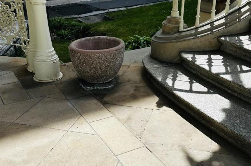 Doplnit kvetiny do kvetinacu