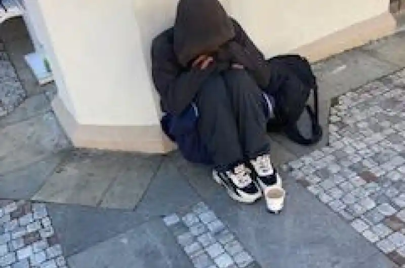neděle cca 17:30, 