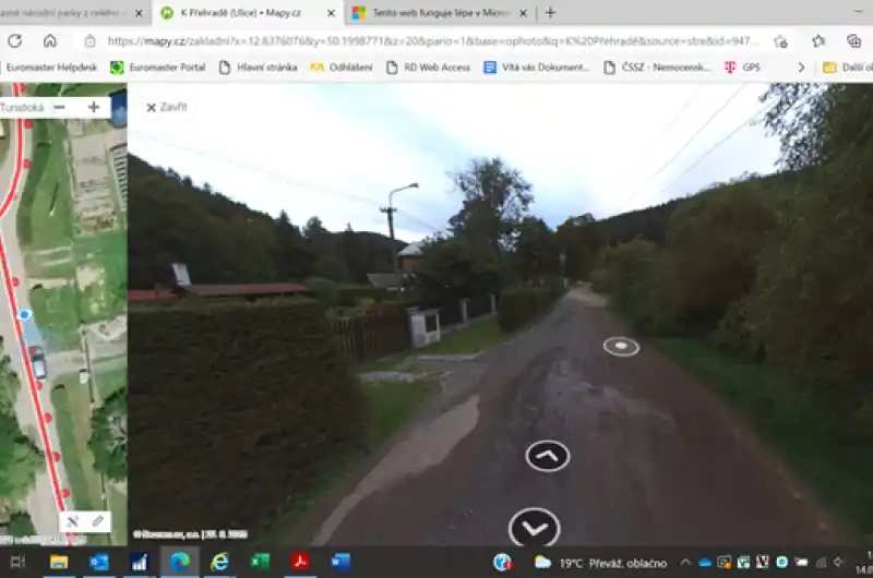 ulice K Přehradě směr od přejezdu k zahrádkám
