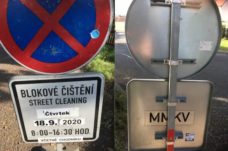 Matoucí údaje na značce oznamující blokové čištění.