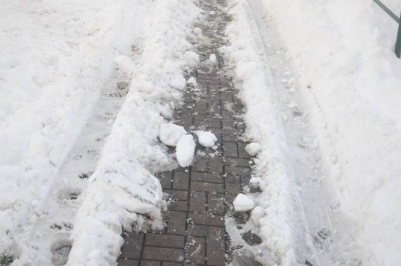 zavátý chodník po údržbě