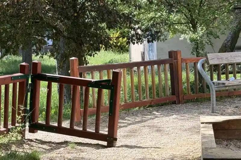 Rozbitá vrátka