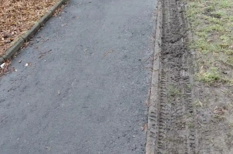 nedostačující záchranářská cesta