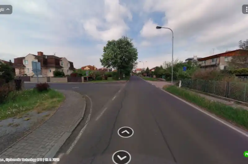 pohled na křižovatku z ul. Počernická